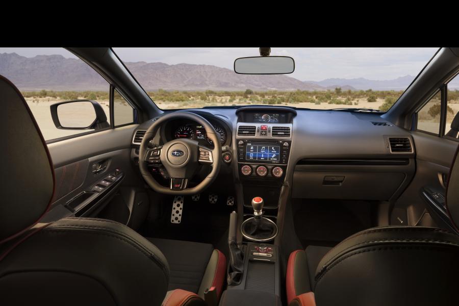 Торпедо Subaru WRX STi 2017 года  (NA) (фото 10 из 33)